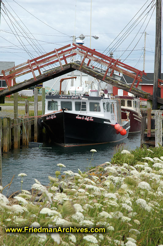 boat,ship,bridge,drawbridge,shipping,guinness book,world records,